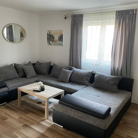 Apartments Toma Каштела Екстер'єр фото
